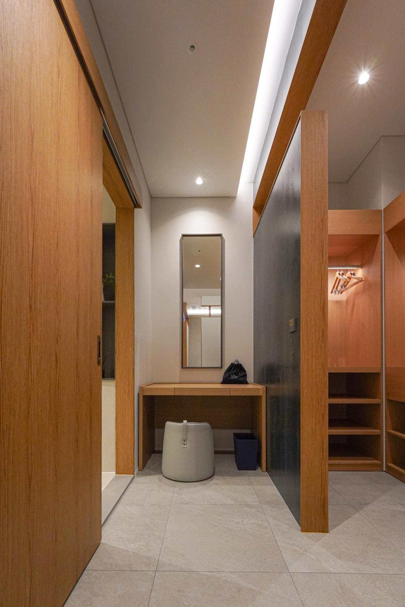 Hotel Ground27 Busan Bagian luar foto