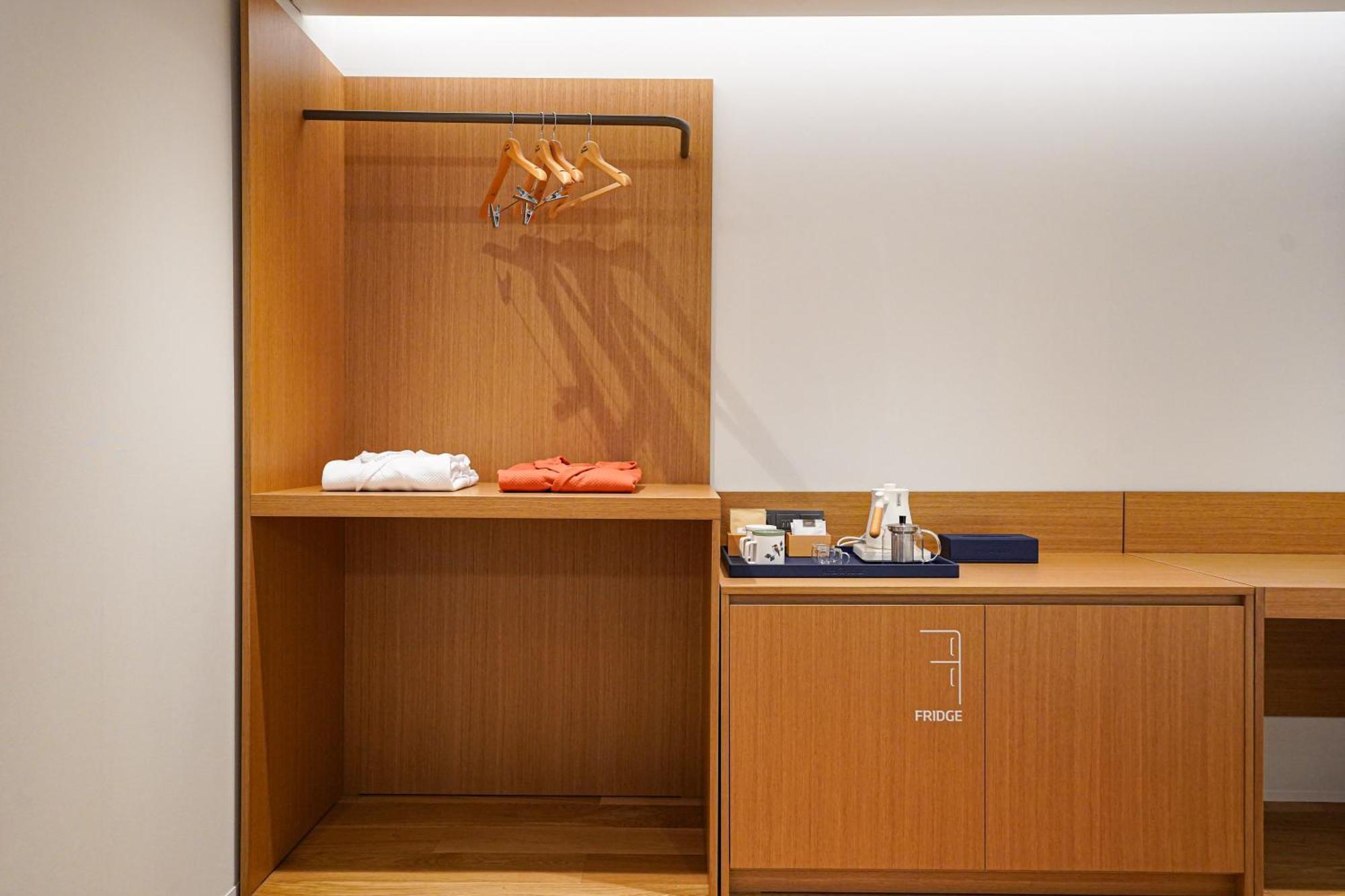 Hotel Ground27 Busan Bagian luar foto